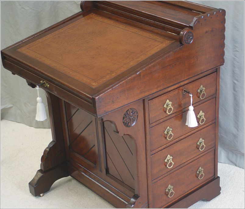 4027 Antique Walnut Arts & Crafts Davenport Desk (5)